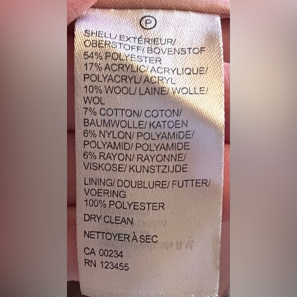 SFW Oversized Woman’s Wool Coat - Picture 6 of 6